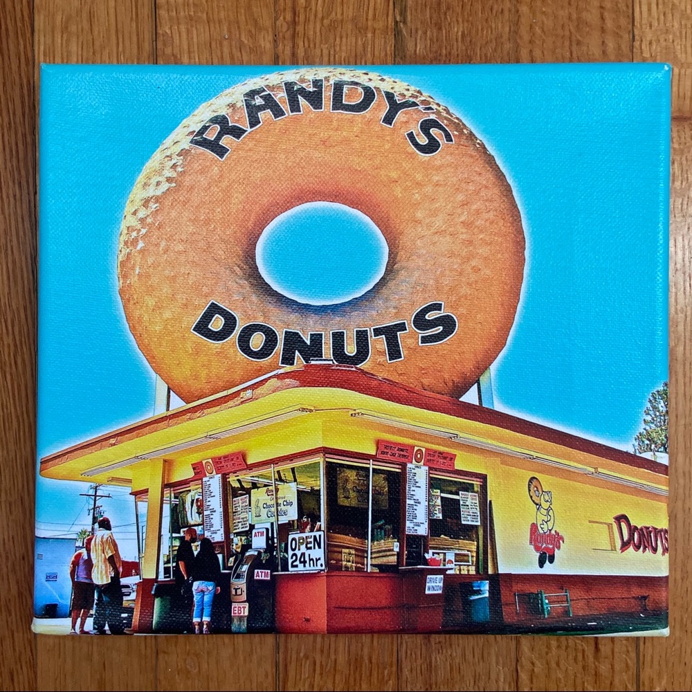 RANDY’S DONUTS – Inglewood, CA - photo on canvas